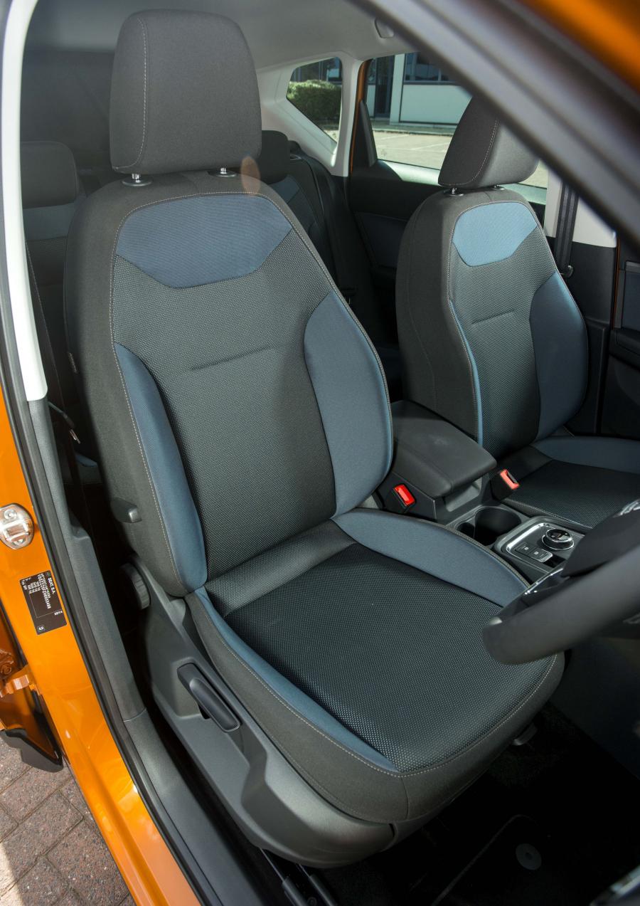 Интерьер Seat Ateca Ecomotive 2016 года  (UK) (фото 11 из 14)